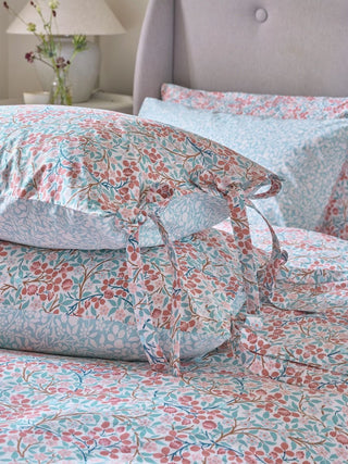 Clover Powder Blue/Madder Super King Duvet Cover Set