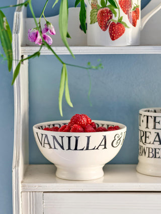 Black Toast Strawberries & Cream French Bowl