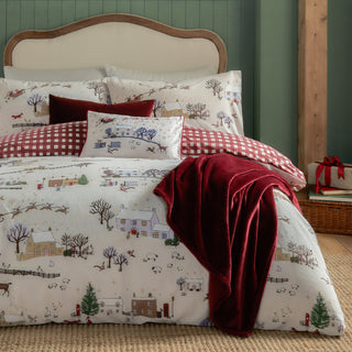 Cotswolds Christmas King Size Duvet Set Cream/Burgundy