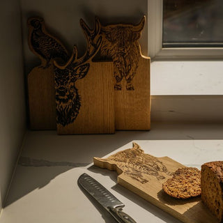 Framed Oak Serving Board - Medium - Highland Cow
