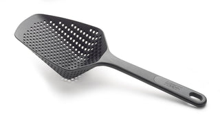 Scoop™ Plus Black Colander