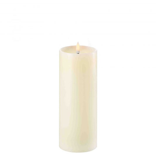 Uyuni Led Pillar Candle With Shoulder, Ivory, Smooth, 7,8X20 Cm