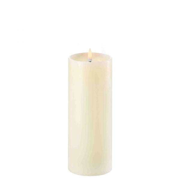 Uyuni Led Pillar Candle With Shoulder, Ivory, Smooth, 7,8X20 Cm