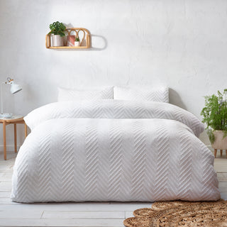 Chevron Tuft Super King Duvet Set White