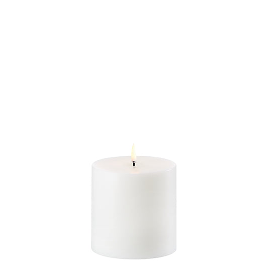 Uyuni Led Pillar Candle, Nordic White, Smooth, 10,1X10 Cm